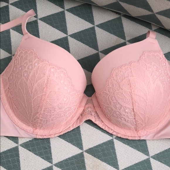 Auden Other - DONATED Target Auden Pink Lacy Convertible Bra